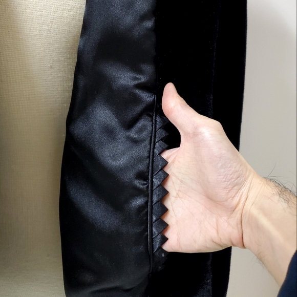 Vintage Black Fur Coat Contrast Brown Collar - Picture 10 of 10